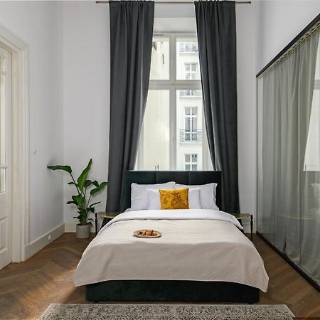 oompH Koszyki Luxurious Apartments Warszawa Zewnętrze zdjęcie