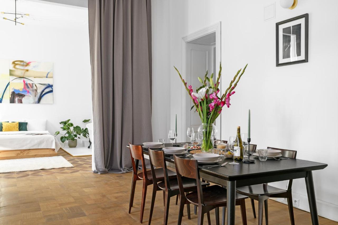 oompH Koszyki Luxurious Apartments Warszawa Zewnętrze zdjęcie