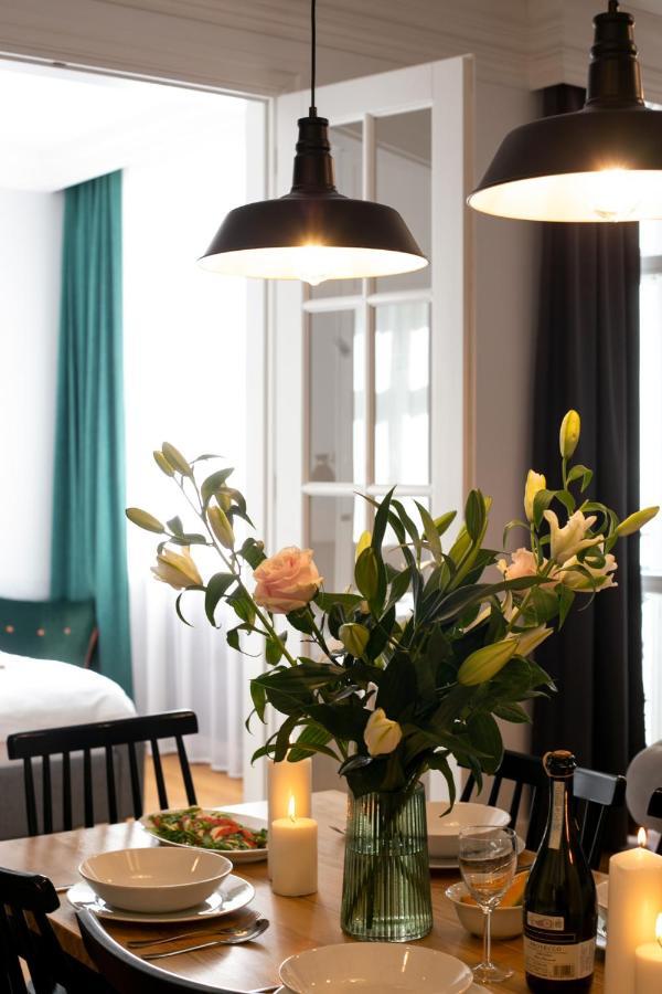 oompH Koszyki Luxurious Apartments Warszawa Zewnętrze zdjęcie