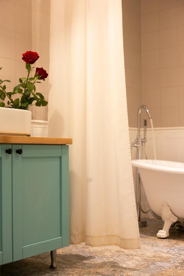 oompH Koszyki Luxurious Apartments Warszawa Zewnętrze zdjęcie