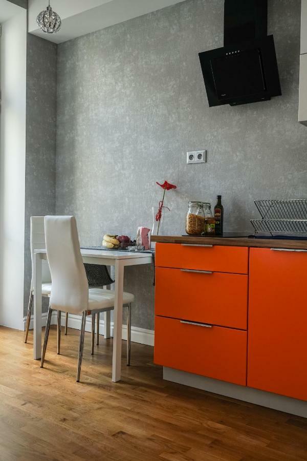 oompH Koszyki Luxurious Apartments Warszawa Zewnętrze zdjęcie