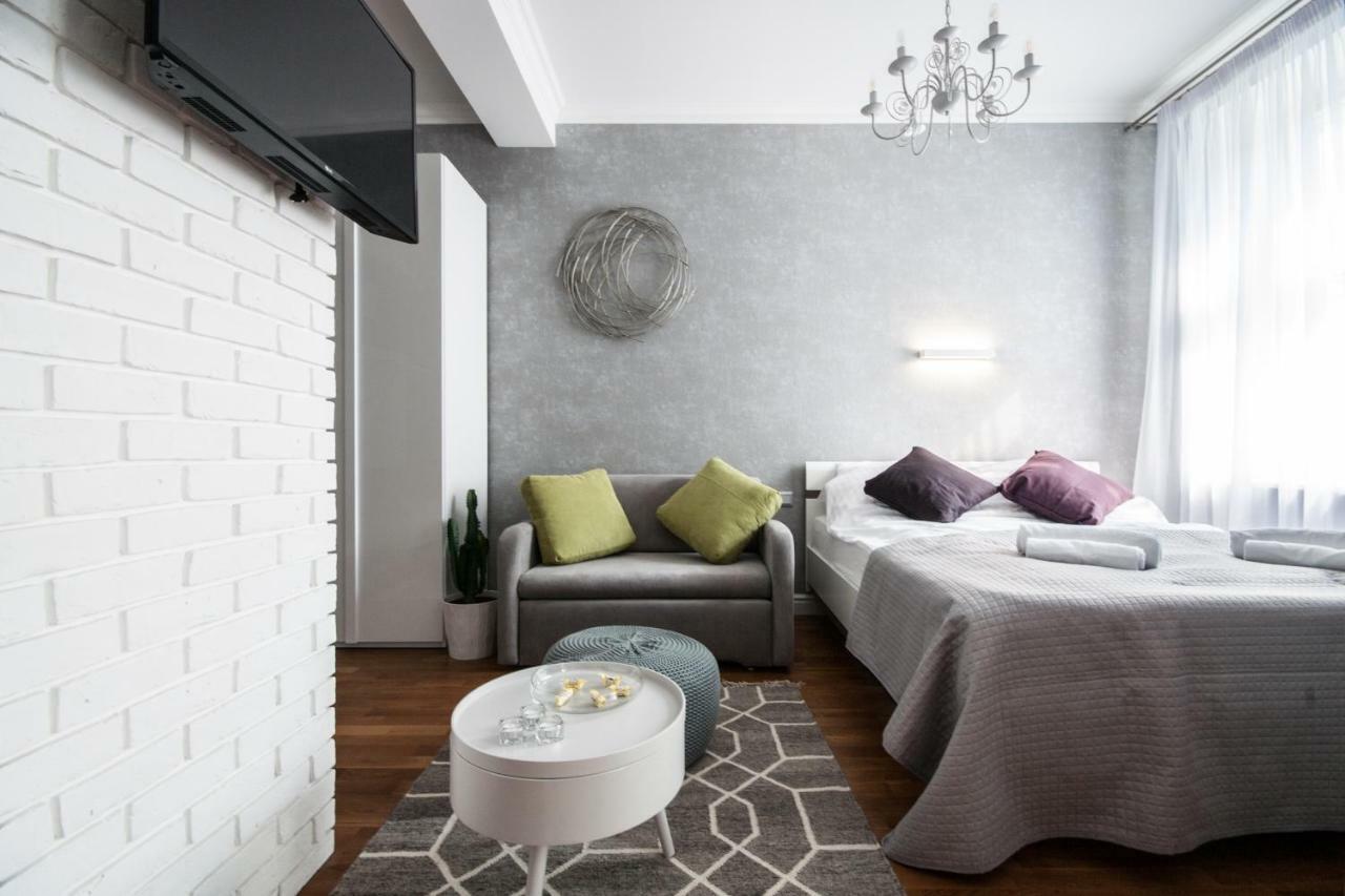 oompH Koszyki Luxurious Apartments Warszawa Zewnętrze zdjęcie