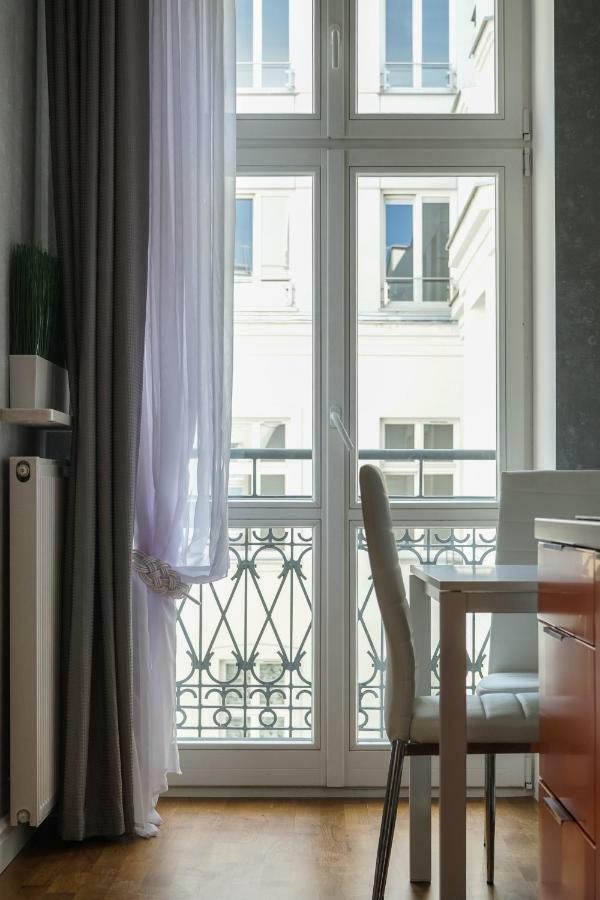 oompH Koszyki Luxurious Apartments Warszawa Zewnętrze zdjęcie